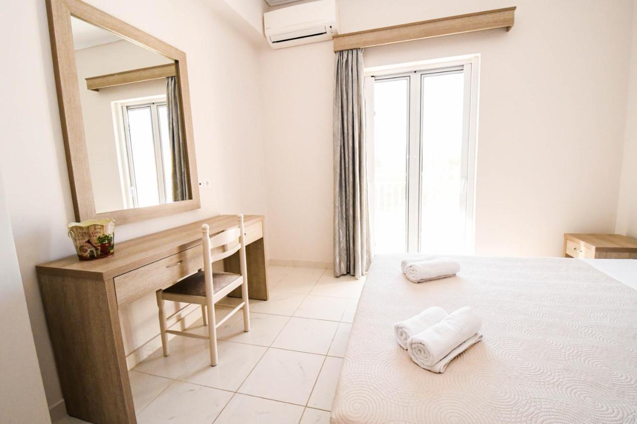 לגאנאס Elena'S Apartments מראה חיצוני תמונה